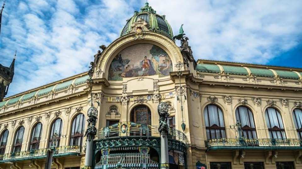 Prague audio guide with TravelMate app