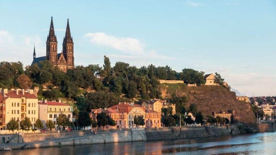 Prague audio guide with TravelMate app
