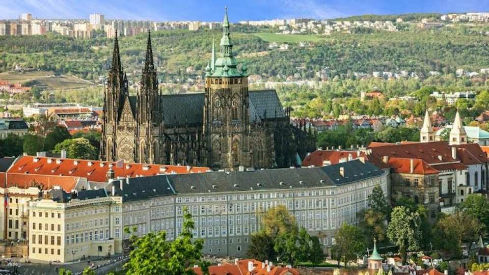 Prague audio guide with TravelMate app