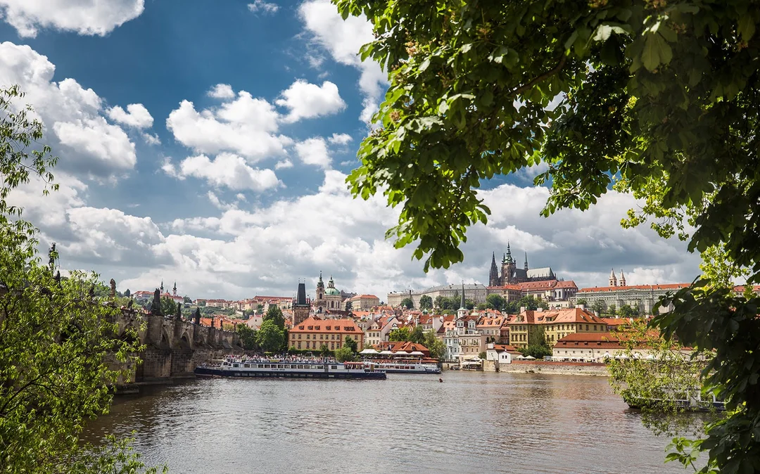 Prague Castle Complex Tour & Canal River Cruise Image 10