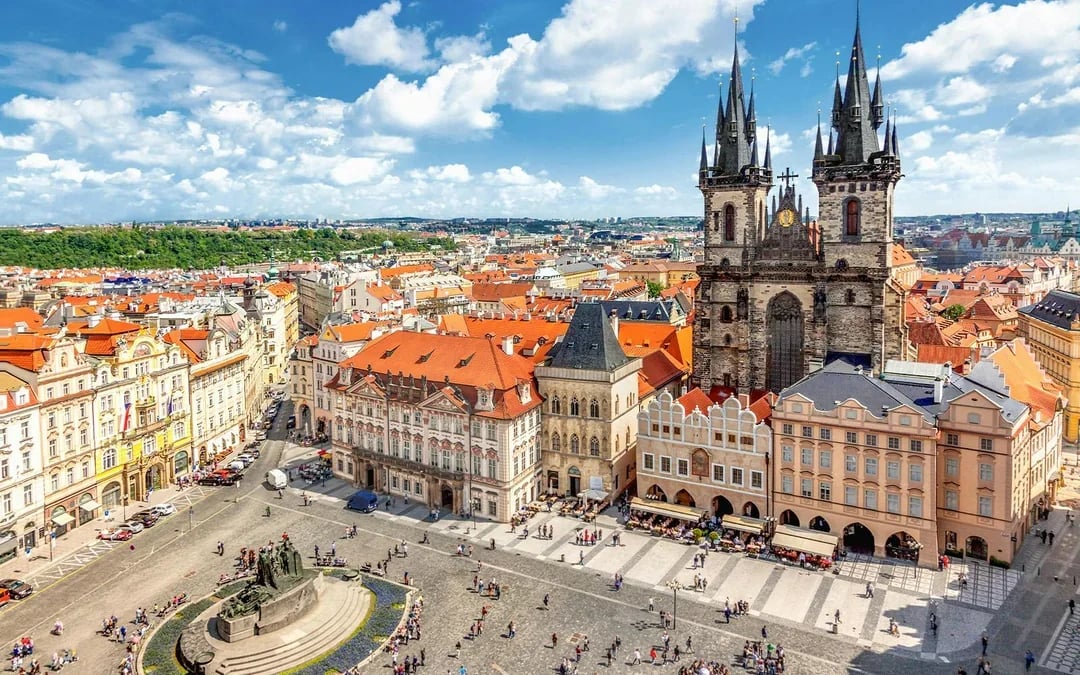 Prague Castle Private Guided Tour of Interiors & Exteriors with Entry Tickets Image 1