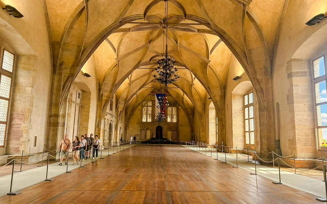 Prague Castle Ticket + Opt. Interior Audioguide + Opt. 20 min Introduction Image 2