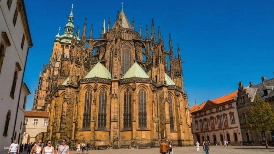 Prague Castle tickets with online guide on your smartphone