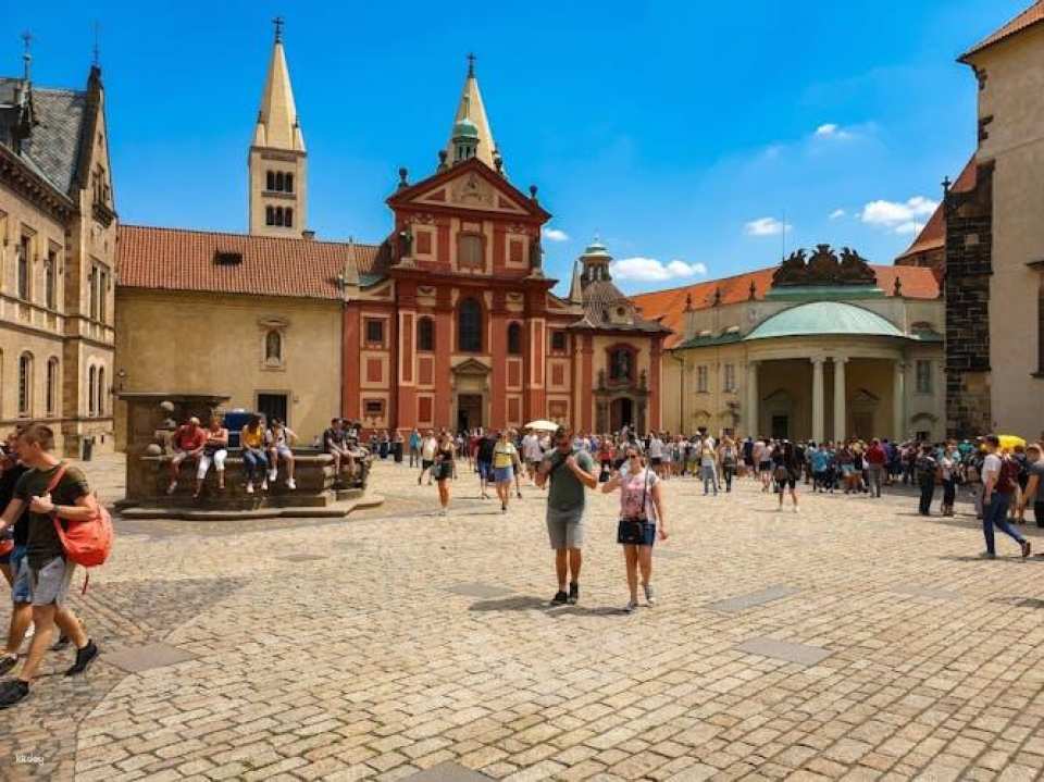 Prague Castle tickets with online guide on your smartphone