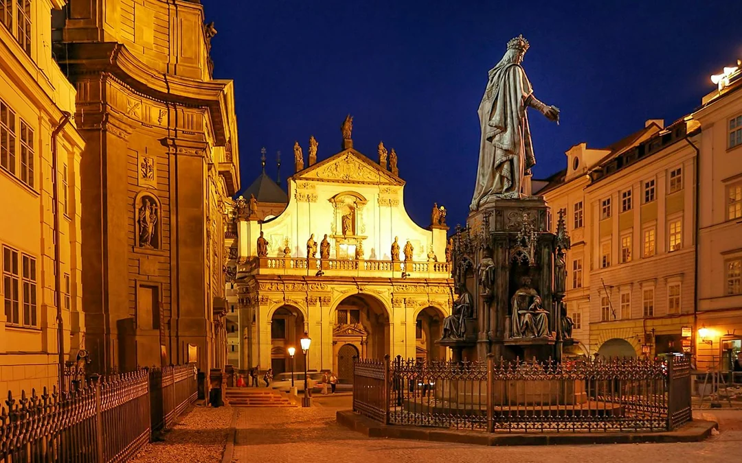 Prague Evening Ghost Tour with Museum Entry Tickets Image 2