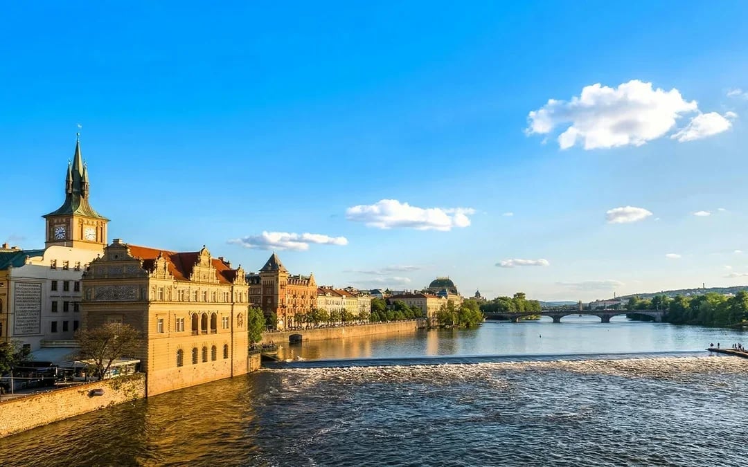 Prague Guided Walking Tour: Old Town with Astronomical Clock Tower Entry Image 12