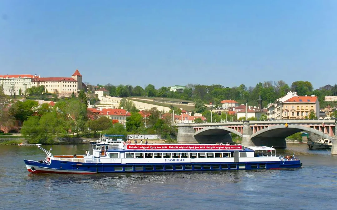Prague Sightseeing Boat Cruise with Buffet Dinner Image 1