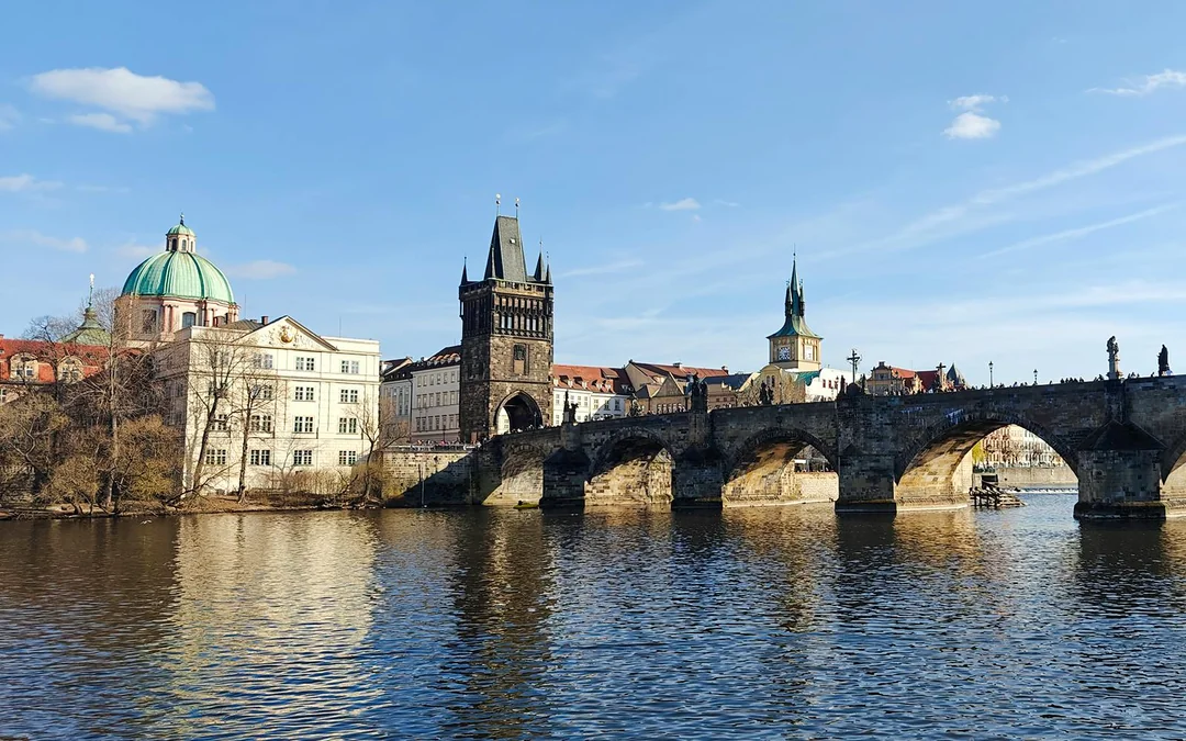 Prague Sightseeing Cruise on a Historic 1927 Passenger Boat with Drinks and Snacks Image 2