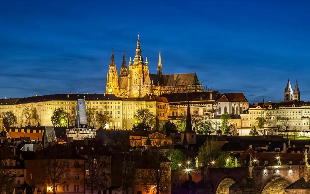 Prague Sightseeing Cruise on a Historic 1927 Passenger Boat with Drinks and Snacks Image 5