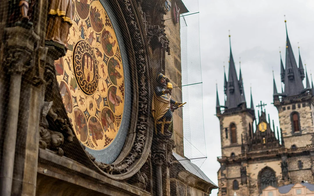 Prague Skip-the-Line Combo Ticket: Prague Castle, Jewish Town & Astronomical Clock Image 3
