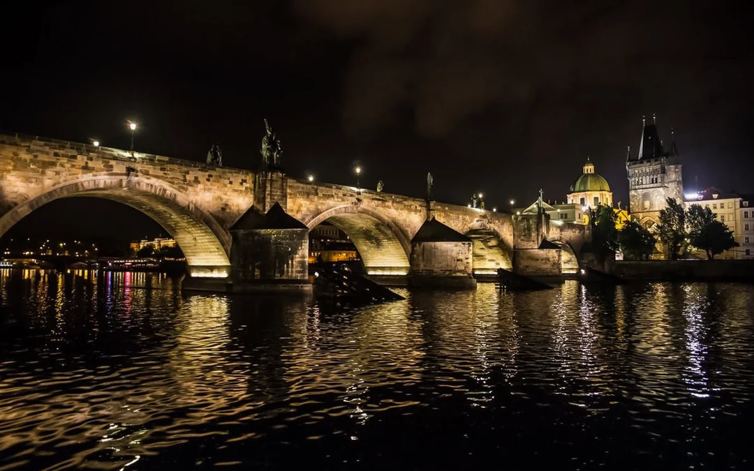 Prague Sunset Boat Party & Free Afterparty Access Image 3