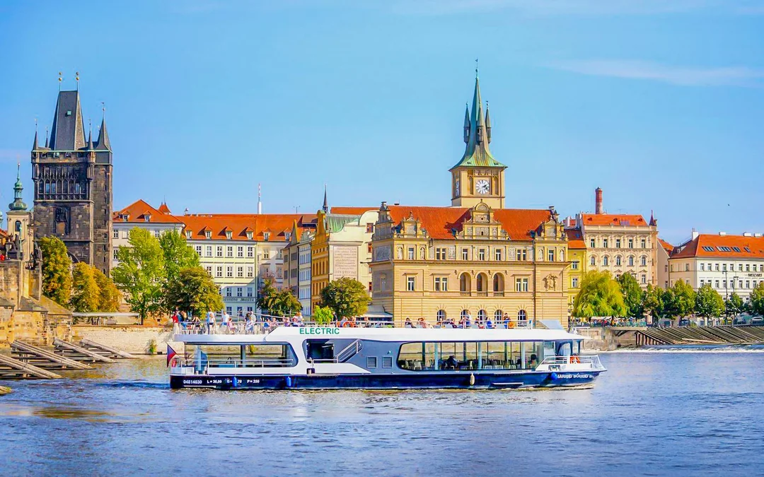 Prague Vltava River Sightseeing Cruise Image 3