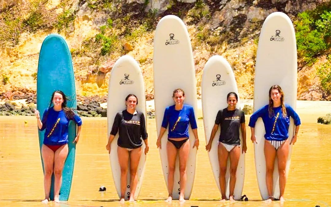 Praia do Madeiro Surf Lesson with Instructor in Pipa Image 8