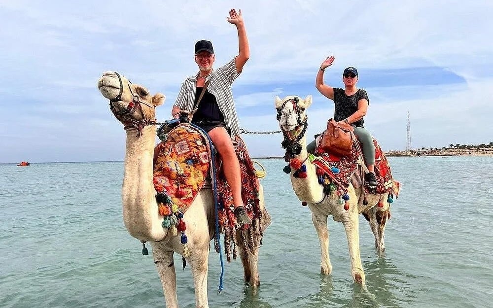 Premium 2 Hours Camel Ride: Amazing Desert & Sea - Hurghada Image 7