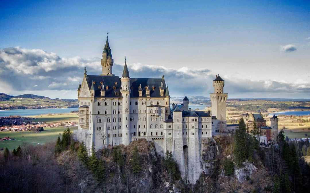 Premium Guided Tour of Neuschwanstein Castle & Linderhof Palace with Transfers from Munich & Admission Tickets Image 1