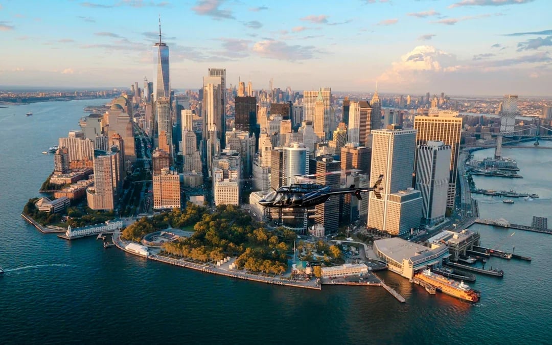 Premium New York City Helicopter Tour Image 1