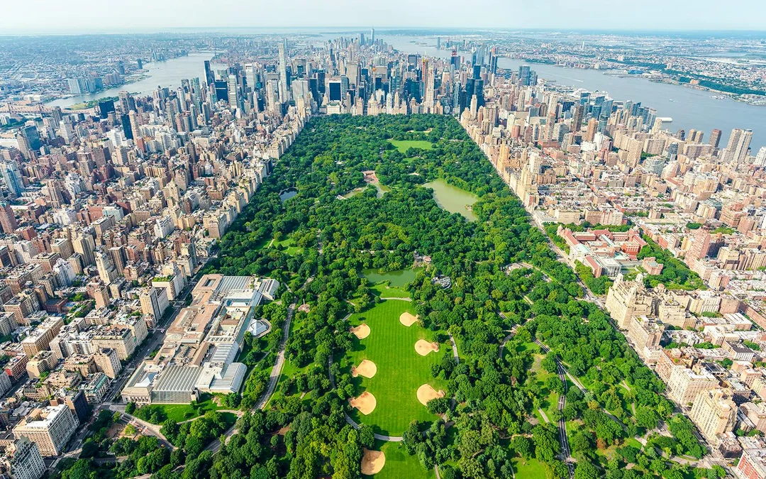 Premium New York City Helicopter Tour Image 4