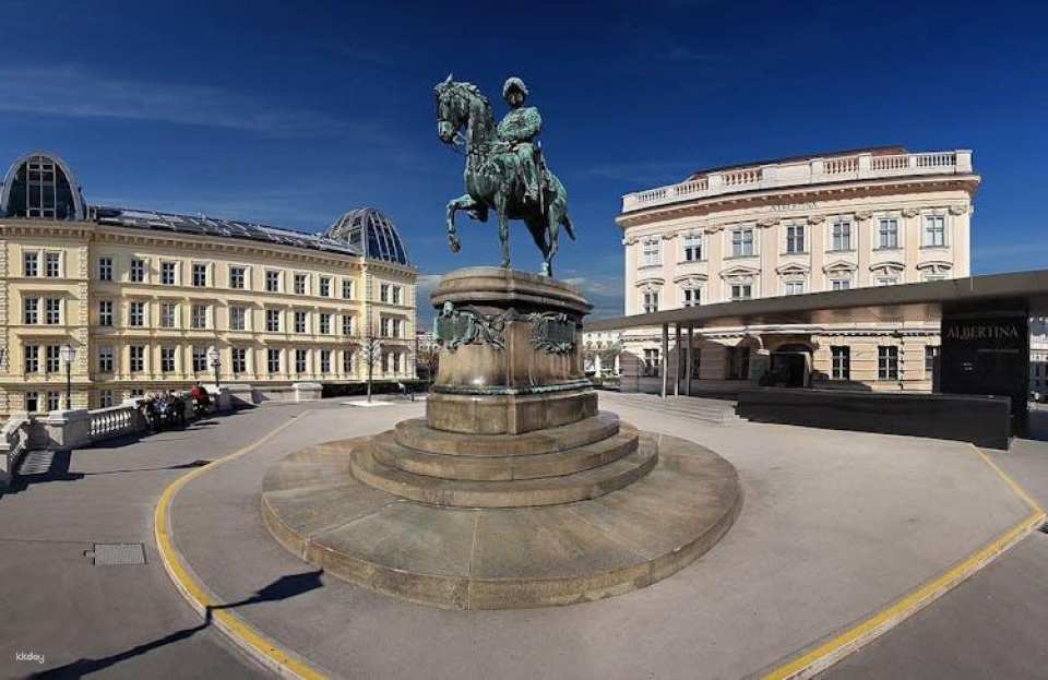 Private Albertina Museum mobile tour with skip-the-line ticket