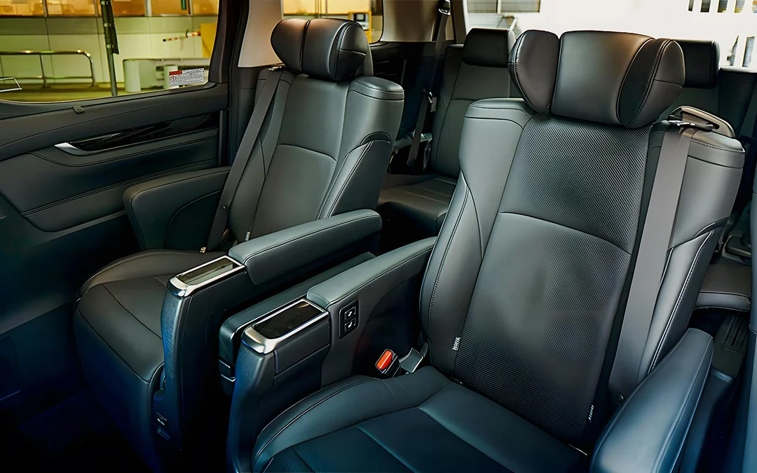 Private Car Transfers: Kansai Airport to/from All Hotels in Osaka, Kyoto, Nara, or Kobe Image 3