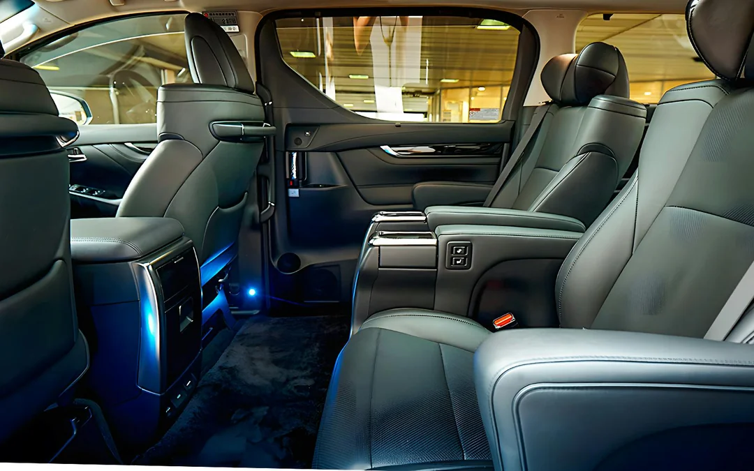 Private Car Transfers: Kansai Airport to/from All Hotels in Osaka, Kyoto, Nara, or Kobe Image 4