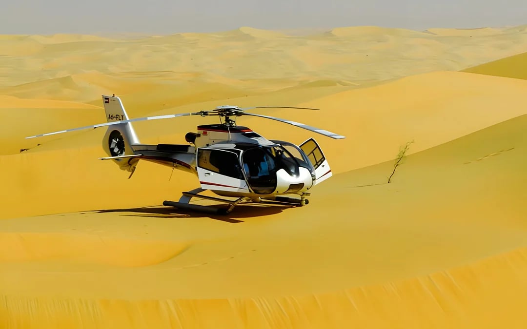 Private Dubai Helicopter Ride from Atlantis The Palm: 12 to 40 Minutes (Up to 5 Guests) Image 4