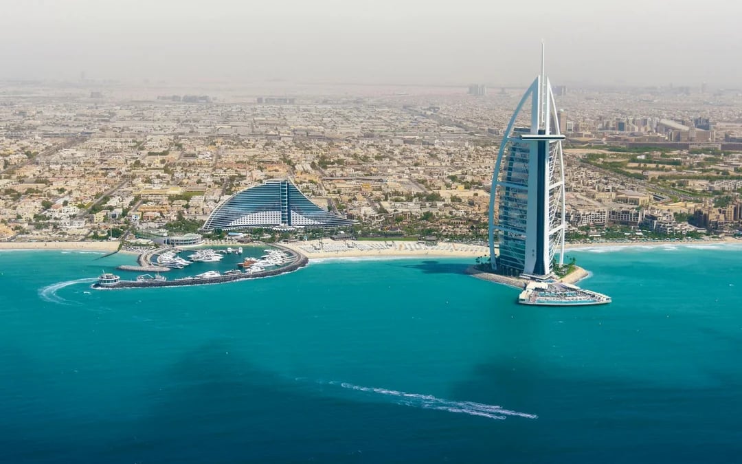 Private Dubai Helicopter Ride from Atlantis The Palm: 12 to 40 Minutes (Up to 5 Guests) Image 9