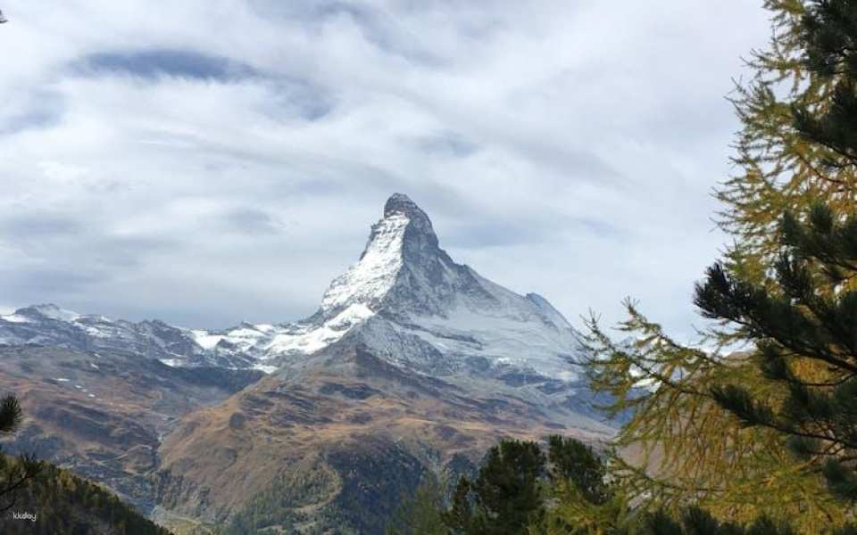 Private helicopter tour to Matterhorn