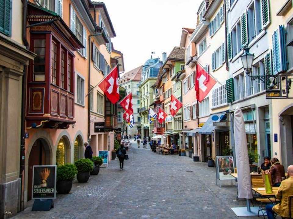 Private history walk through Zurich with a local expert