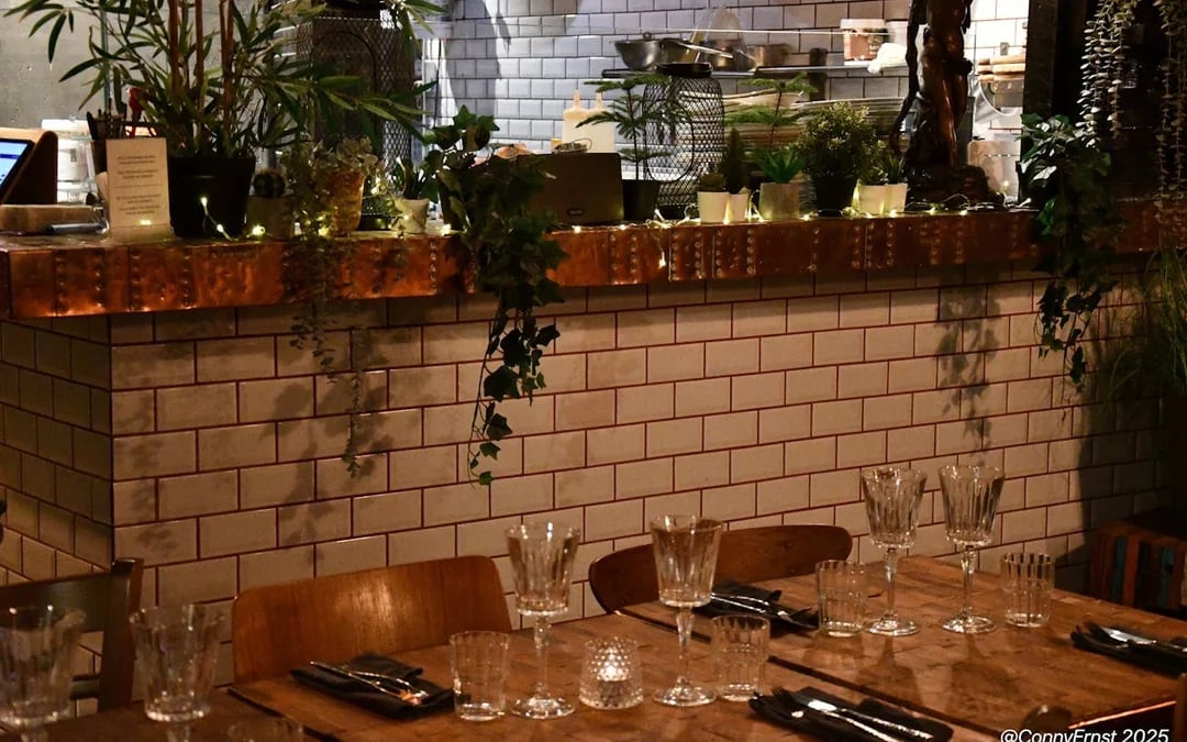 Private Icelandic Dining Experience with Local Host and Traditional Dishes in Exclusive Restaurant Setting Image 5