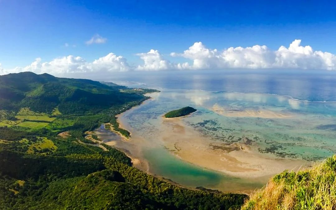 Private Le Morne Brabant Hike & South-West Mauritius Tour With Lunch Image 1