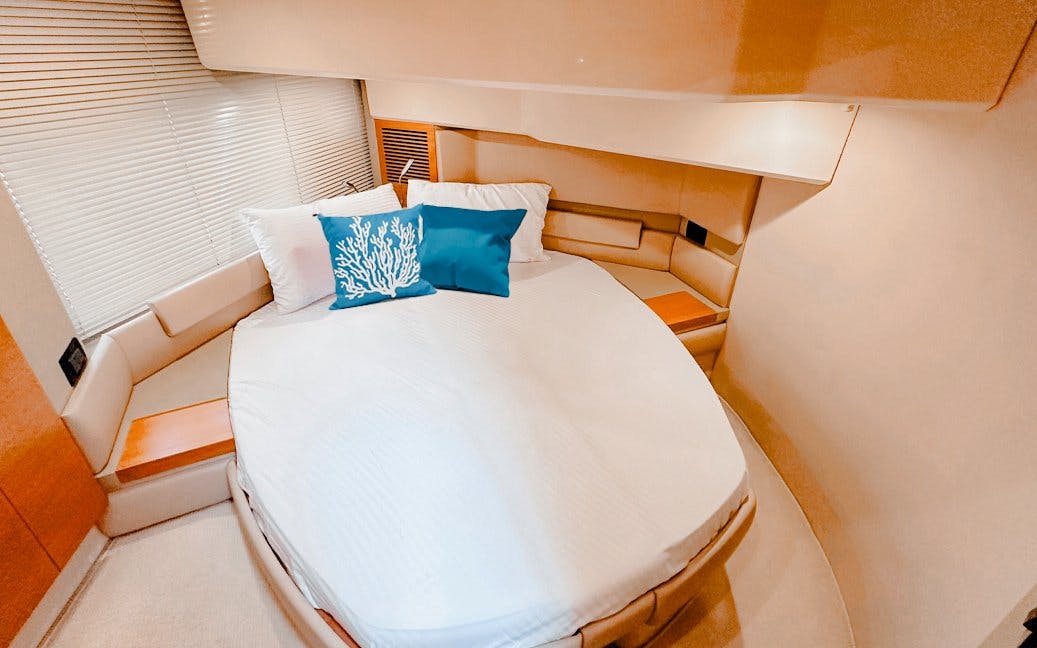 Private Luxury Yacht Rental from Dubai Marina - Groups up to 12 Image 2