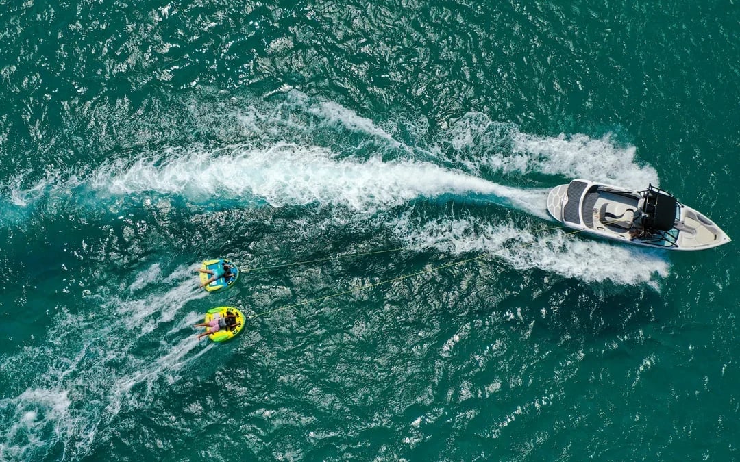 Private Luxury Yacht Rental from Dubai Marina - Groups up to 17 Image 1