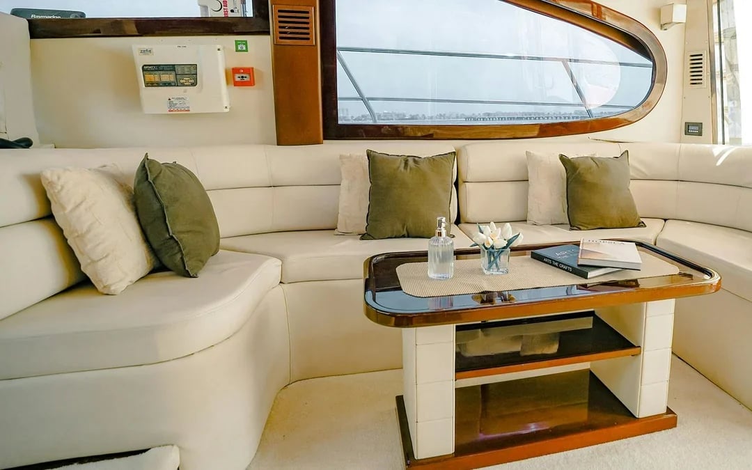 Private Luxury Yacht Rental from Dubai Marina - Groups up to 17 Image 10