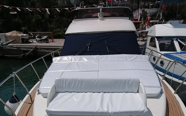 Private Luxury Yacht Tour in Alanya Image 8