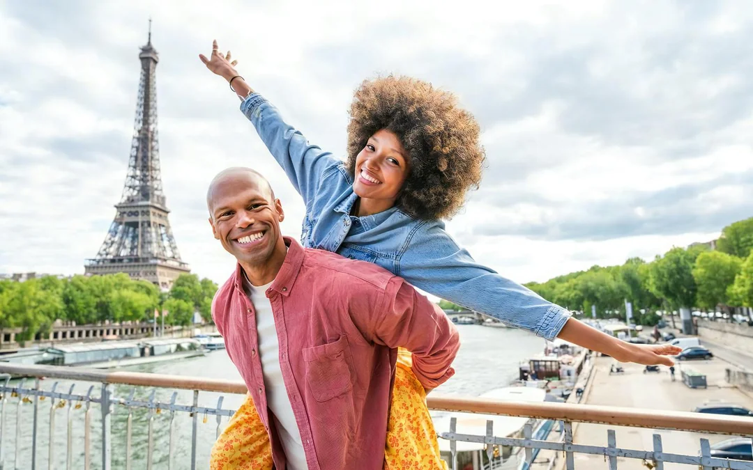 Private Photoshoot at the Eiffel Tower Image 1