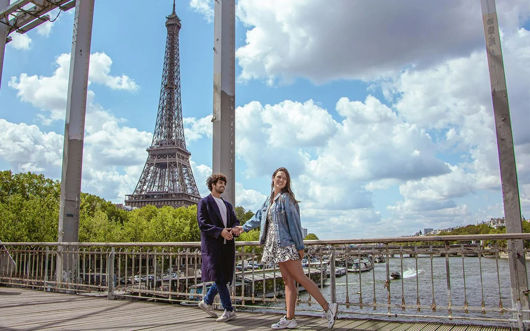 Private Photoshoot at the Eiffel Tower Image 3