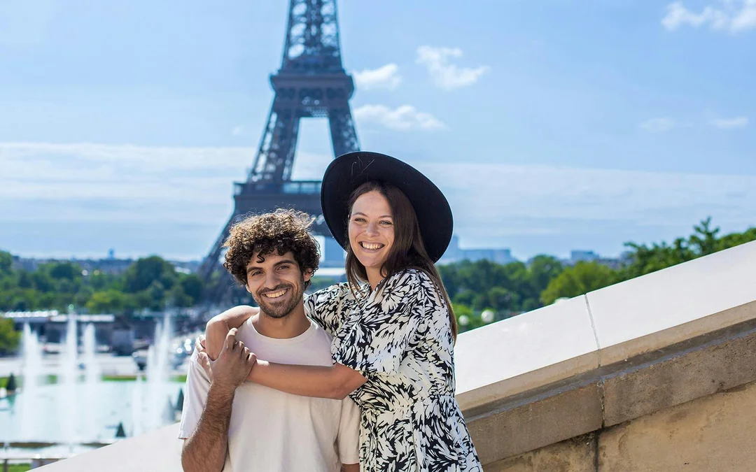 Private Photoshoot at the Eiffel Tower Image 5