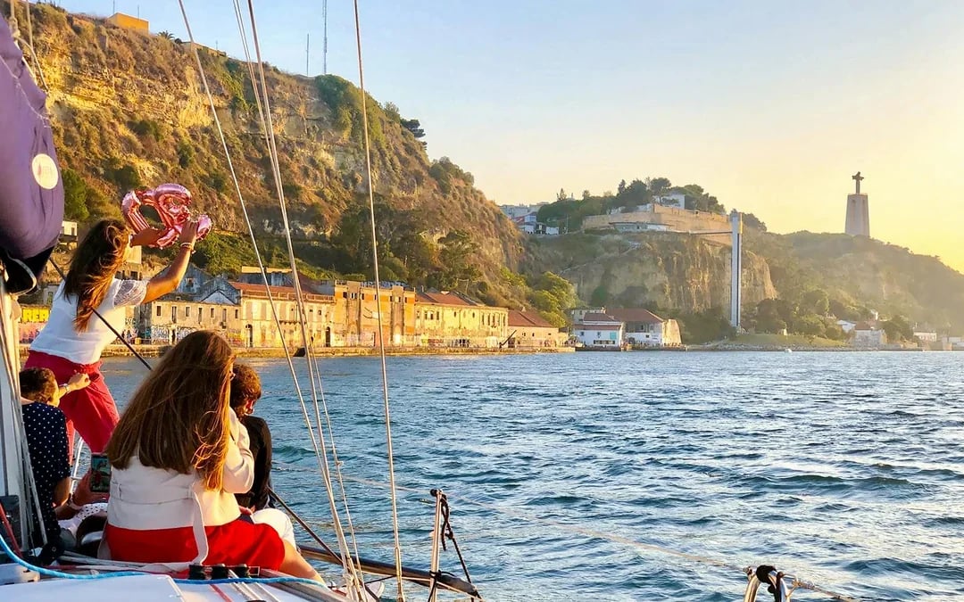 Private Sailing Cruise on Tagus River with Sunset Cruise Image 7