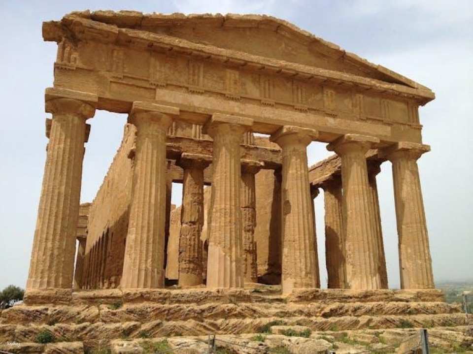 Private sunset tour of the Valley of the Temples in Agrigento