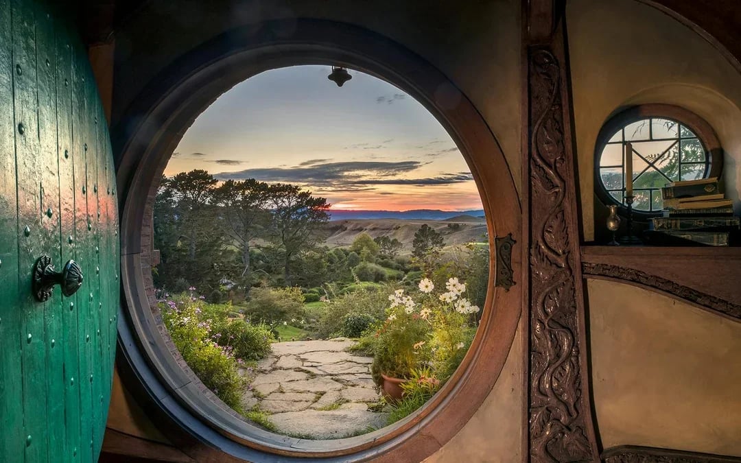 Private Tour From Auckland to Hobbiton Movie Set Image 3