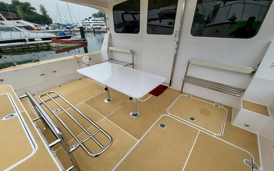 Private Yacht Charter in Singapore Image 6