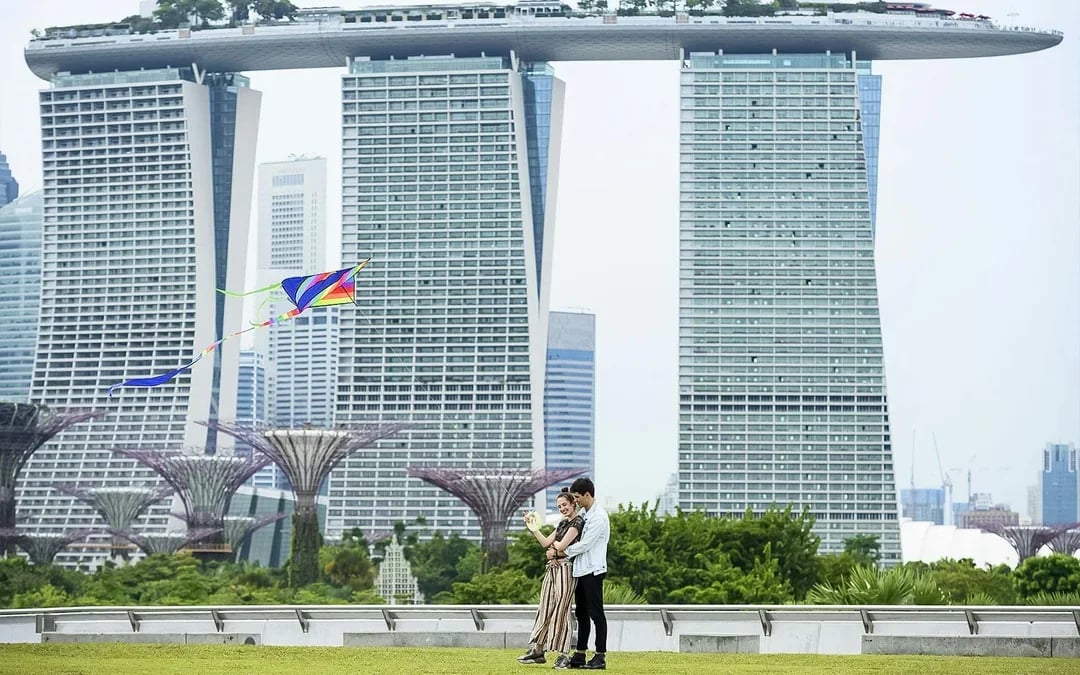 Professional Photoshoot at Gardens by the Bay Image 5
