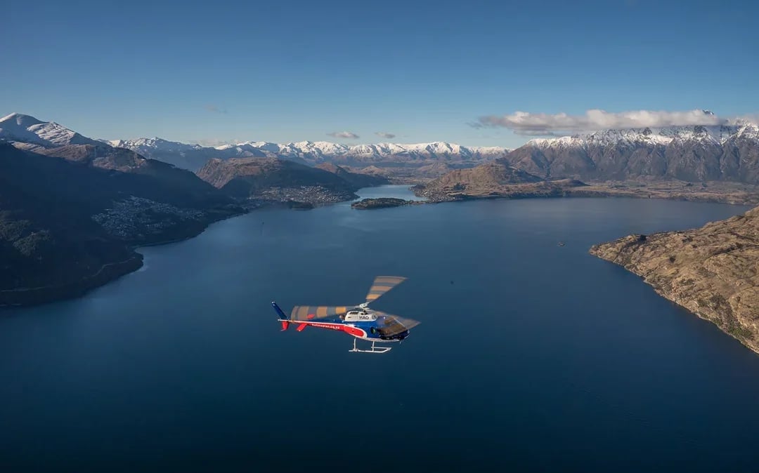 Queenstown Panorama Helicopter Tour with Alpine Landing Image 5