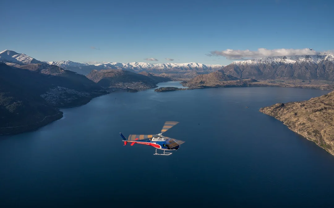 Queenstown Panorama Helicopter Tour with Alpine Landing Image 5