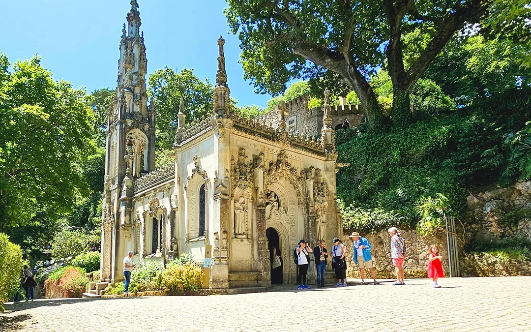 Quinta da Regaleira Guided Tour Image 4