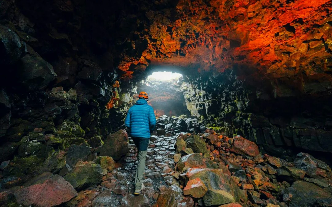 Raufarhólshellir Lava Tunnel Small Group Guided Tour Image 4