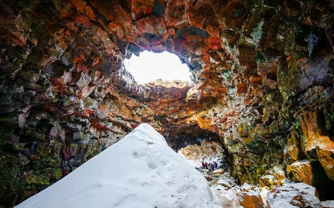 Raufarhólshellir Lava Tunnel Small Group Guided Tour Image 6