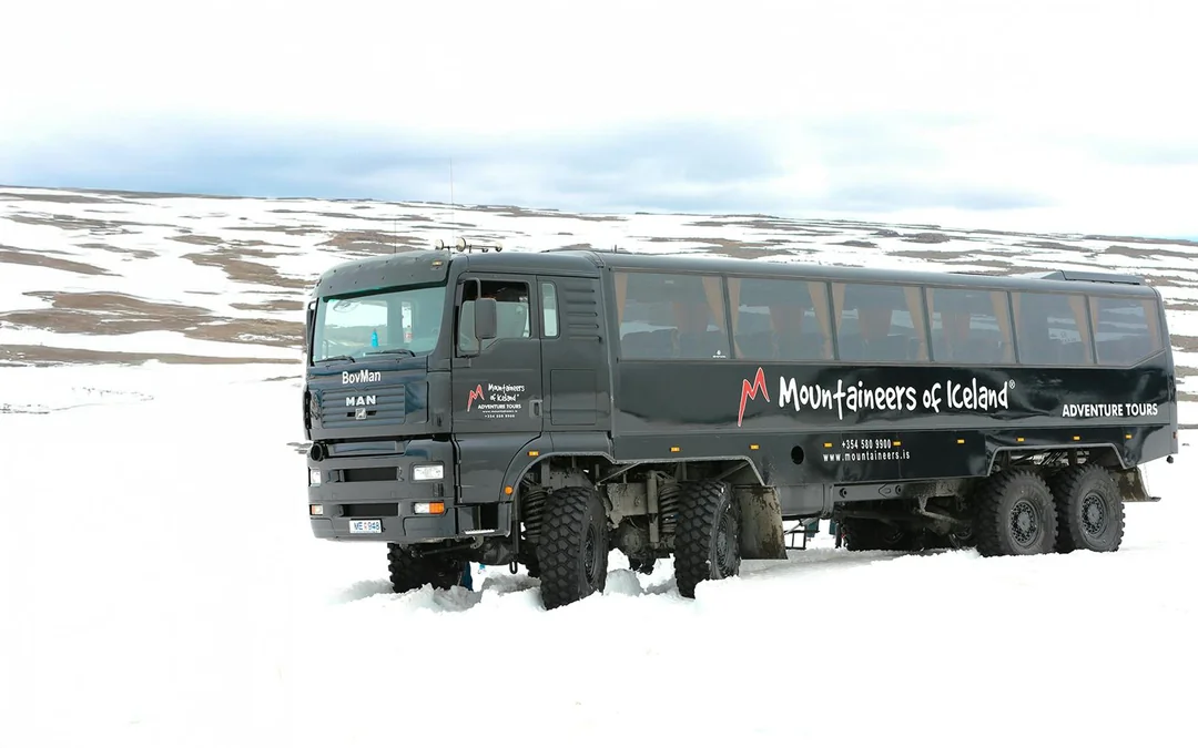 Reykjavik: Golden Circle & Langjokull Glacier Snowmobile Tour Image 11