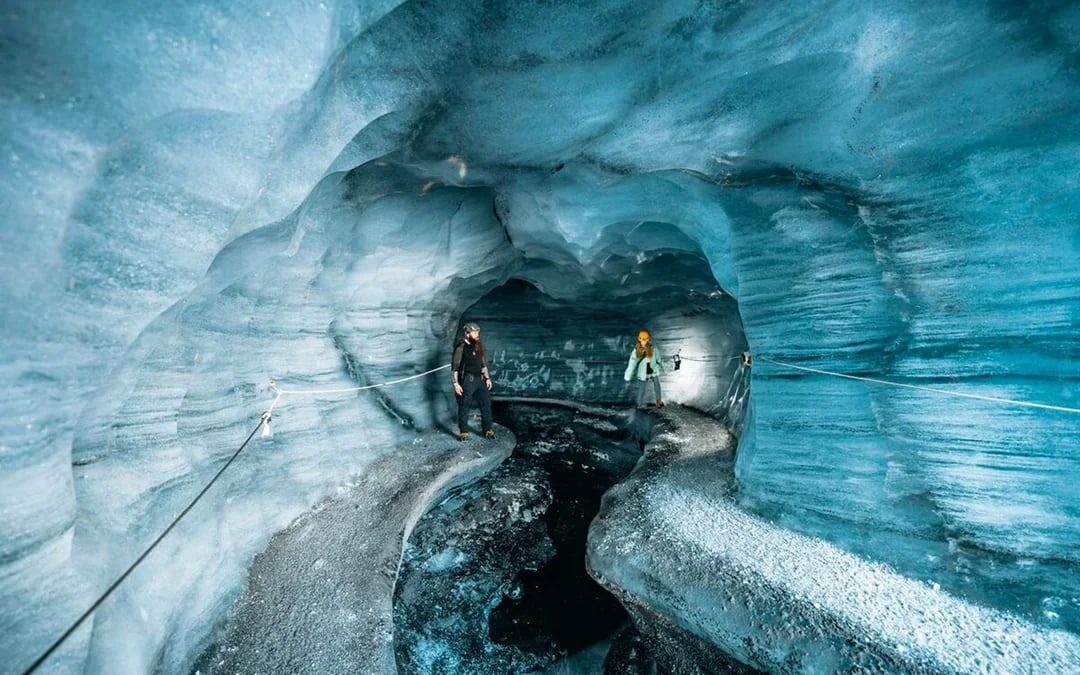 Reykjavik: Katla Ice Cave & Super Jeep Tour with Transfers
Image 12