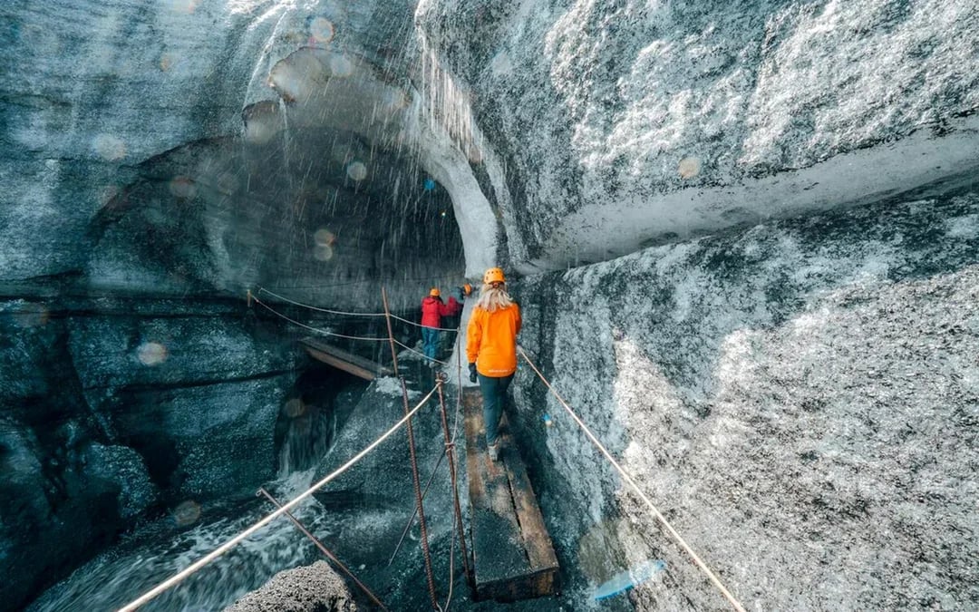 Reykjavik: Katla Ice Cave & Super Jeep Tour with Transfers
 Image 10